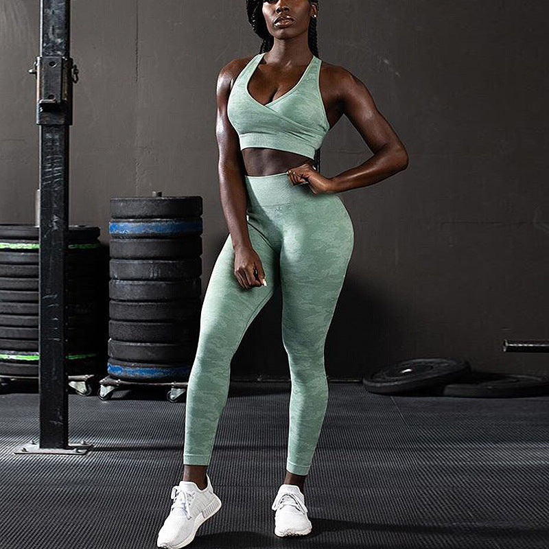 Seamless Camouflage Knit Yoga Pants and Sports Bra Set